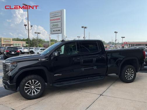 2022 GMC Sierra 1500 AT4