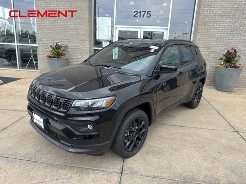 Diamond Black 2026 Jeep Compass Latitude