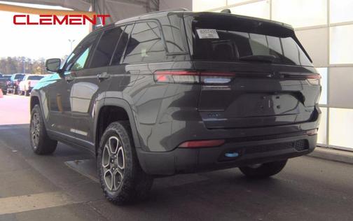 Metallic 2022 Jeep Grand Cherokee 4xe Trailhawk