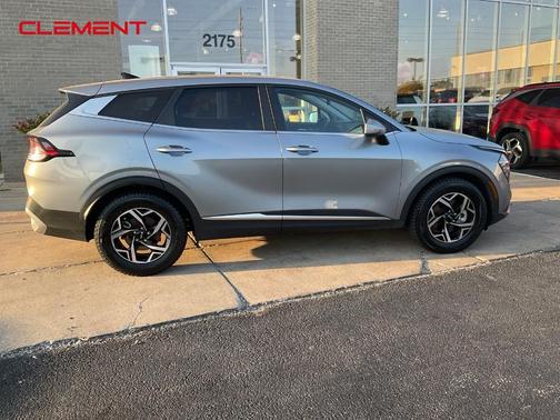 2024 Kia Sportage LX