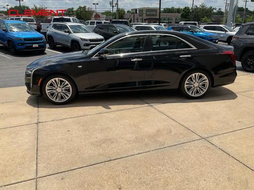 2023 Cadillac CT4 Premium Luxury