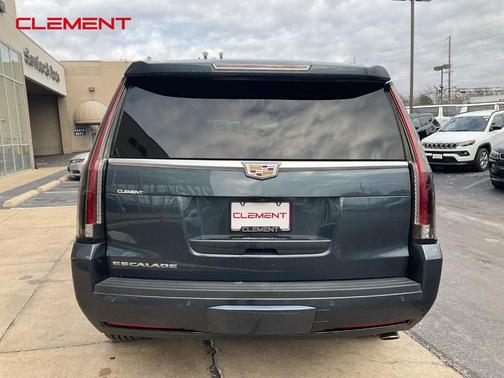 2019 Cadillac Escalade Luxury