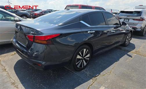 2022 Nissan Altima 2.5 SV