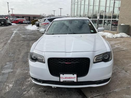 2023 Chrysler 300 S
