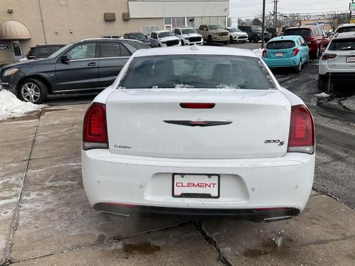 2023 Chrysler 300 S