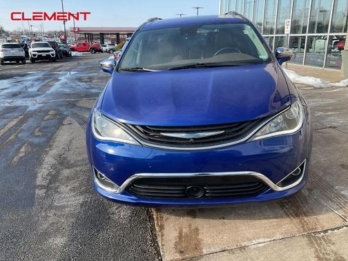 2019 Chrysler Pacifica Hybrid Limited