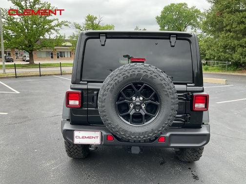 2025 Jeep Wrangler Sport