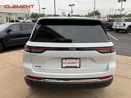 2023 Jeep Grand Cherokee 4xe Base