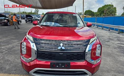 2023 Mitsubishi Outlander PHEV SE