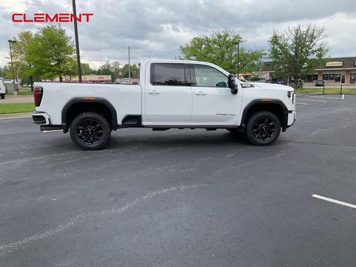2024 GMC Sierra 2500 AT4