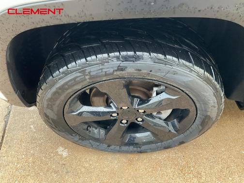 2022 Jeep Grand Cherokee L Laredo