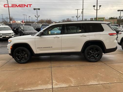 2022 Jeep Grand Cherokee L Laredo
