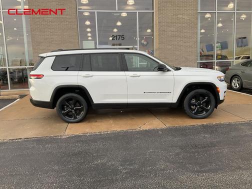 2022 Jeep Grand Cherokee L Laredo