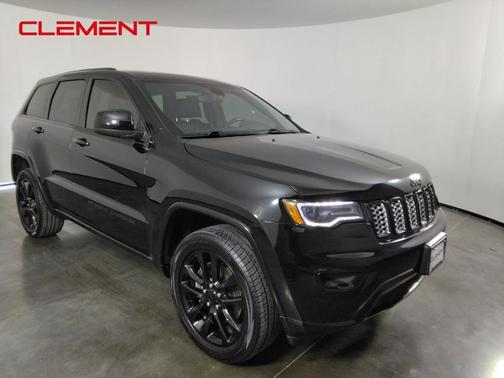 Diamond Black 2022 Jeep Grand Cherokee WK Laredo