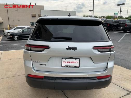 2023 Jeep Grand Cherokee L Laredo
