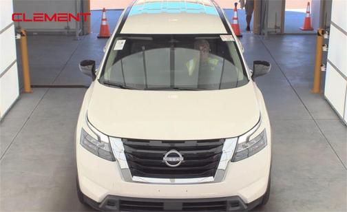 2024 Nissan Pathfinder S