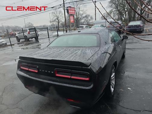 2023 Dodge Challenger SXT
