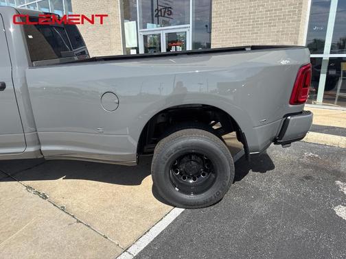 Ceramic Gray Clearcoat 2026 RAM 3500 Big Horn