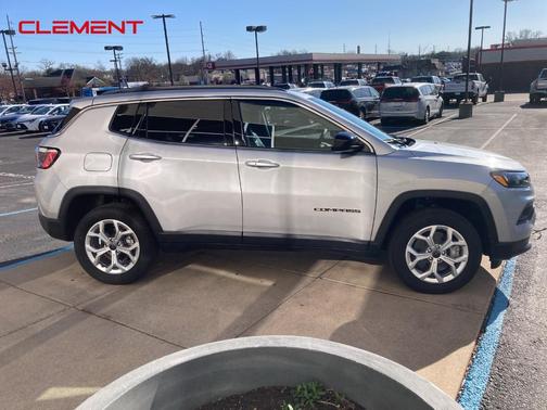 2025 Jeep Compass Latitude