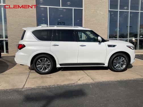 2024 INFINITI QX80 Luxe