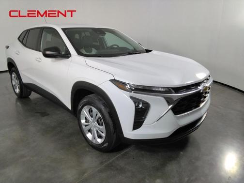 Summit White 2024 Chevrolet Trax LS