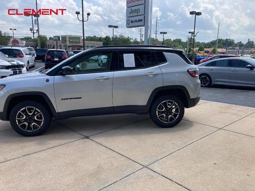 2024 Jeep Compass Trailhawk