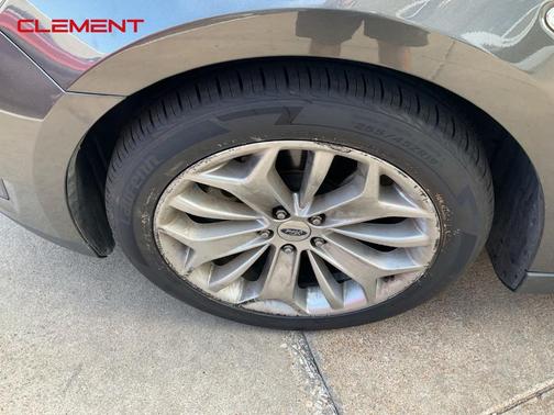 2019 Ford Taurus Limited