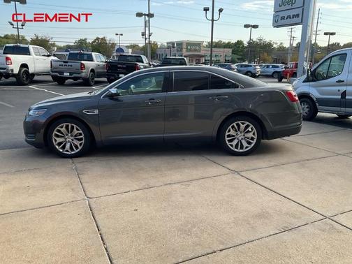 2019 Ford Taurus Limited
