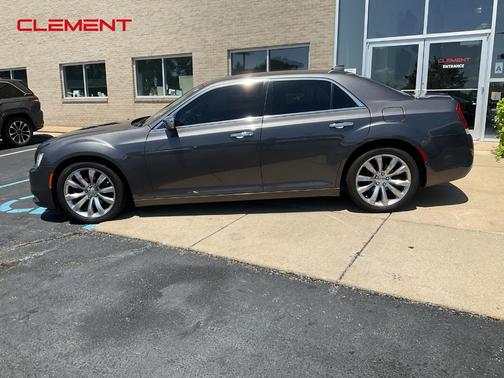 2019 Chrysler 300 Limited