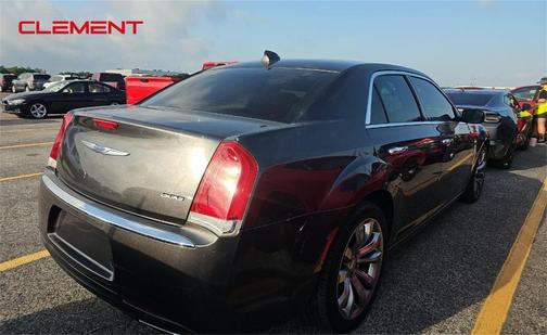 2019 Chrysler 300 Limited