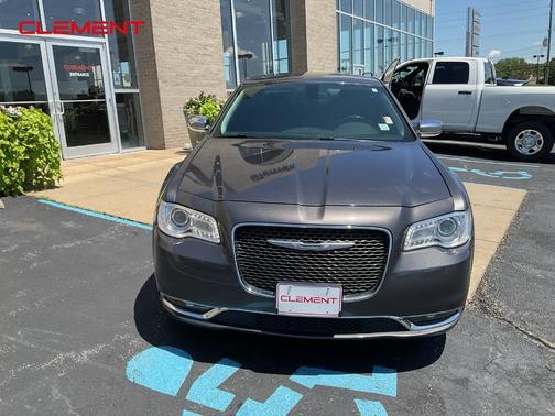 2019 Chrysler 300 Limited