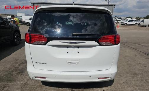 2020 Chrysler Voyager L