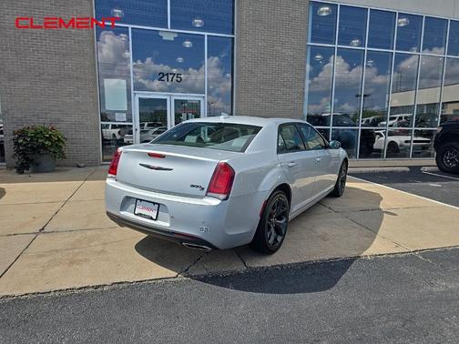 2023 Chrysler 300 S