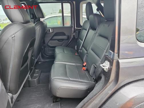 2021 Jeep Wrangler Unlimited Sahara Altitude