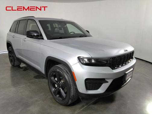 Silver Zynith 2023 Jeep Grand Cherokee Altitude