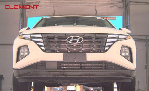 2023 Hyundai TUCSON SE