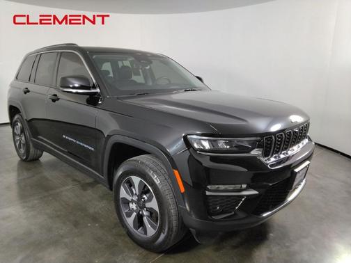 Diamond Black 2022 Jeep Grand Cherokee 4xe Base