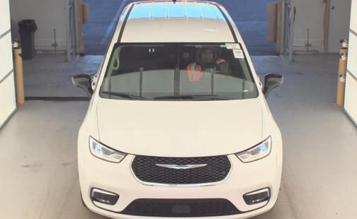 2024 Chrysler Pacifica Touring-L