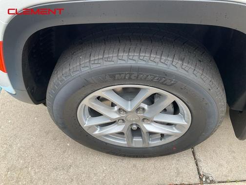 2025 Jeep Grand Cherokee Laredo X