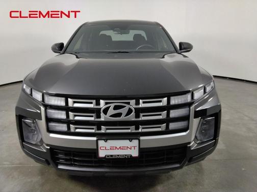 Phantom Black 2025 Hyundai SANTA CRUZ SE