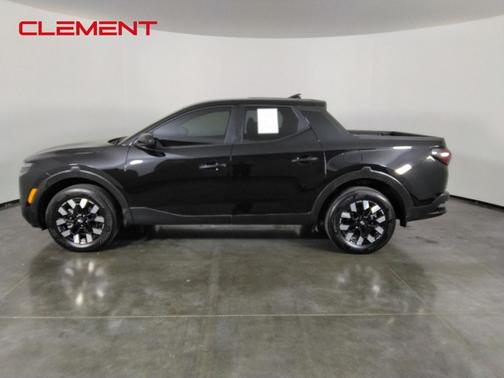 Phantom Black 2025 Hyundai SANTA CRUZ SE
