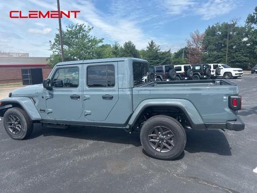 Anvil Clearcoat 2026 Jeep Gladiator Sport