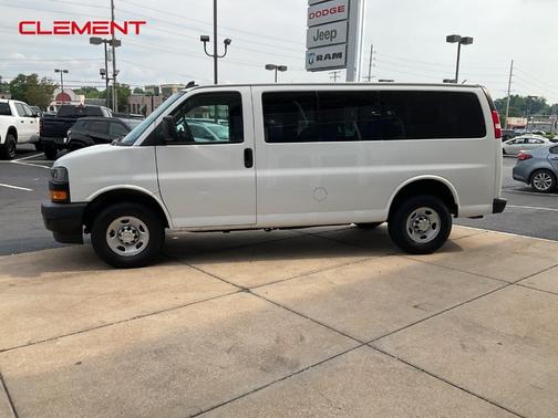 2022 Chevrolet Express 3500 LS