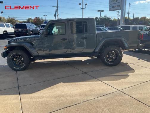 2025 Jeep Gladiator Sport