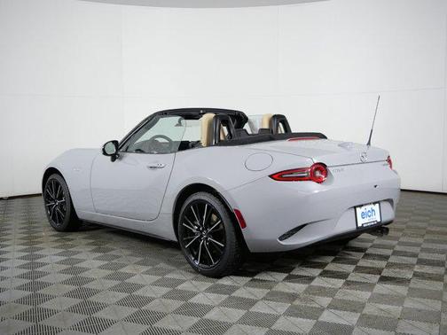 Aero Gray Metallic 2026 Mazda MX-5 Miata Grand Touring