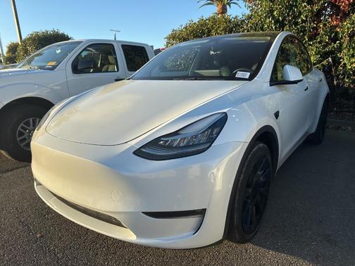 2022 Tesla Model Y Long Range