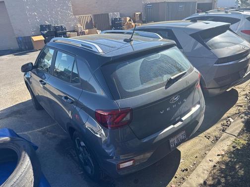 2025 Hyundai VENUE Limited