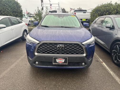 2023 Toyota Corolla Cross XLE