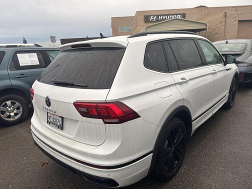2022 Volkswagen Tiguan 2.0T SE R-Line Black