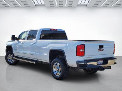 2017 GMC Sierra 2500 SLT
